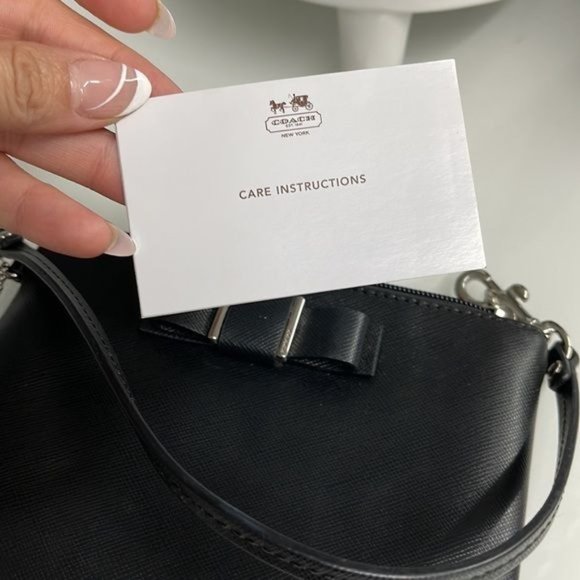Coach Darcy leather bow wristlet - Picture 6 of 11